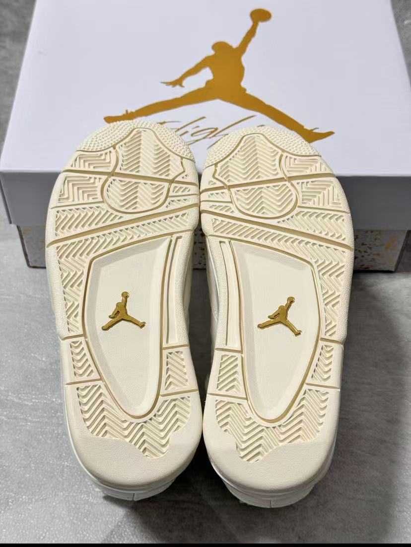 Jordan 4 Retro Metallic Gold R.44