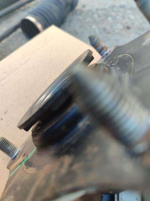 Продам опорні подушки з підшипниками Хонда срв3