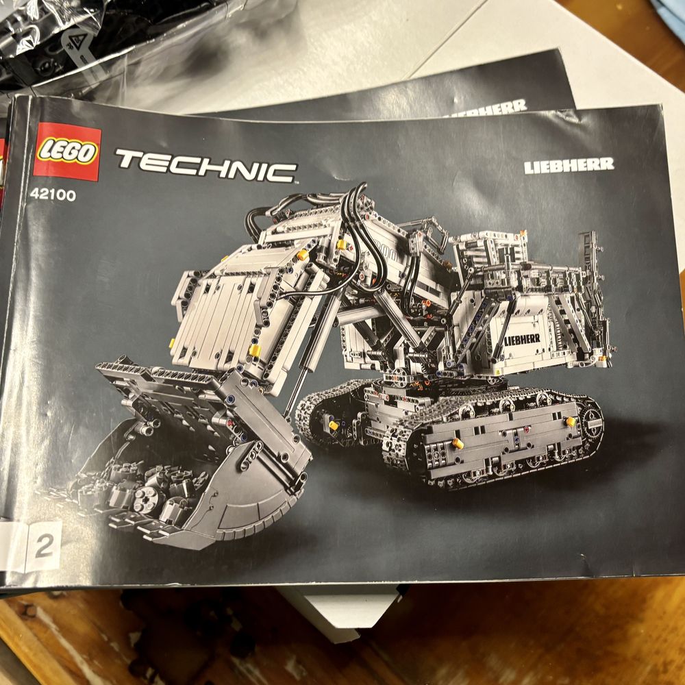 Dla KS !LEGO Technic, klocki Koparka Liebherr R 9800, 42100