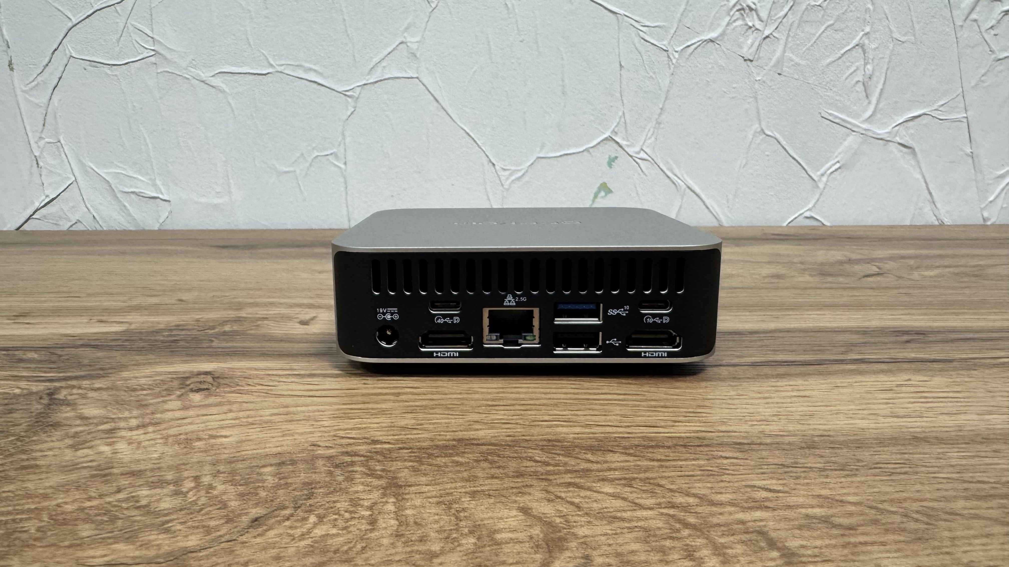 GEEKOM A8 Mini PC – Ryzen 7 8845HS, 64GB DDR5, 1TB SSD Gen4