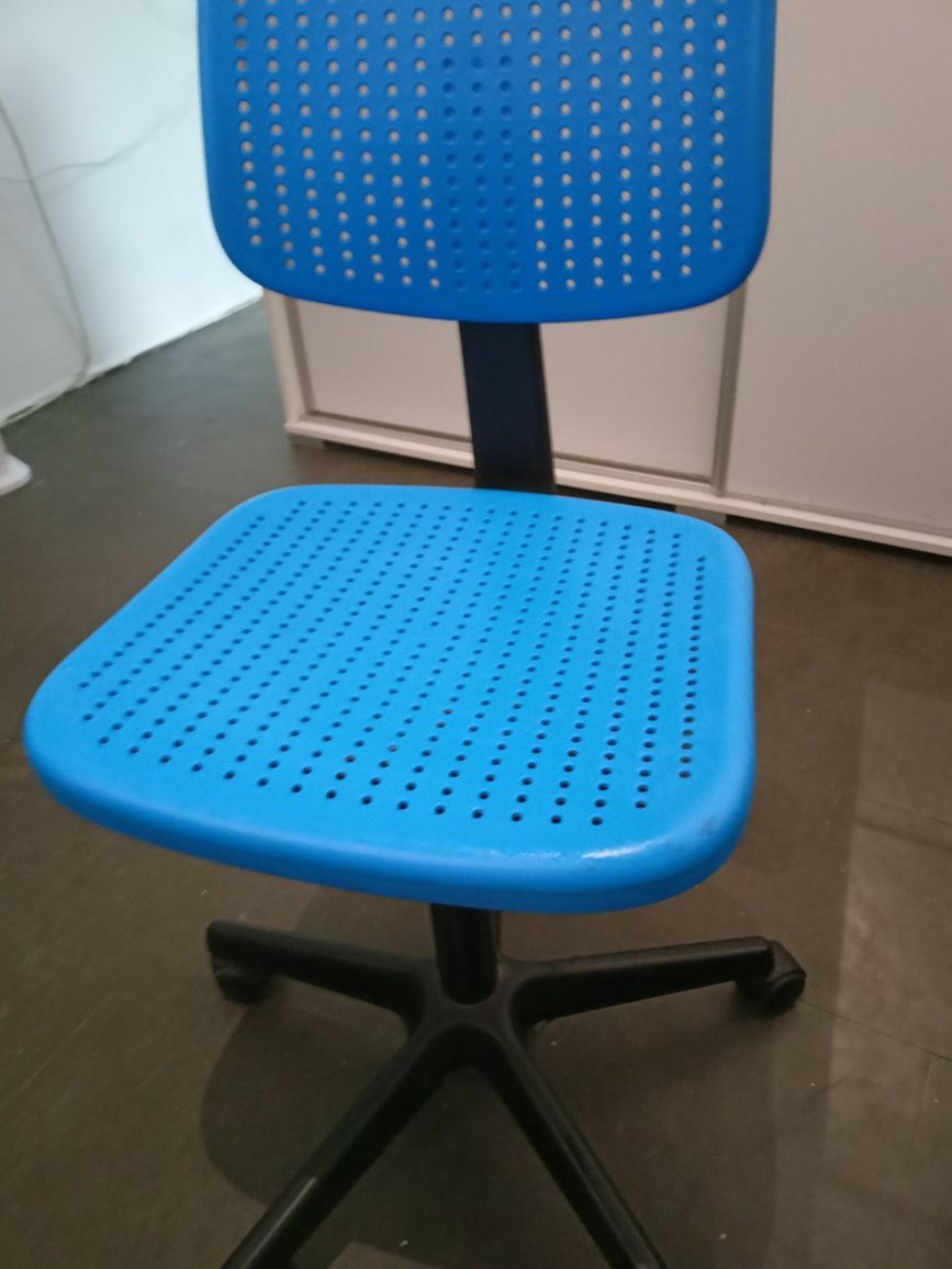 Krzesło obrotowe do biurka dziecięce