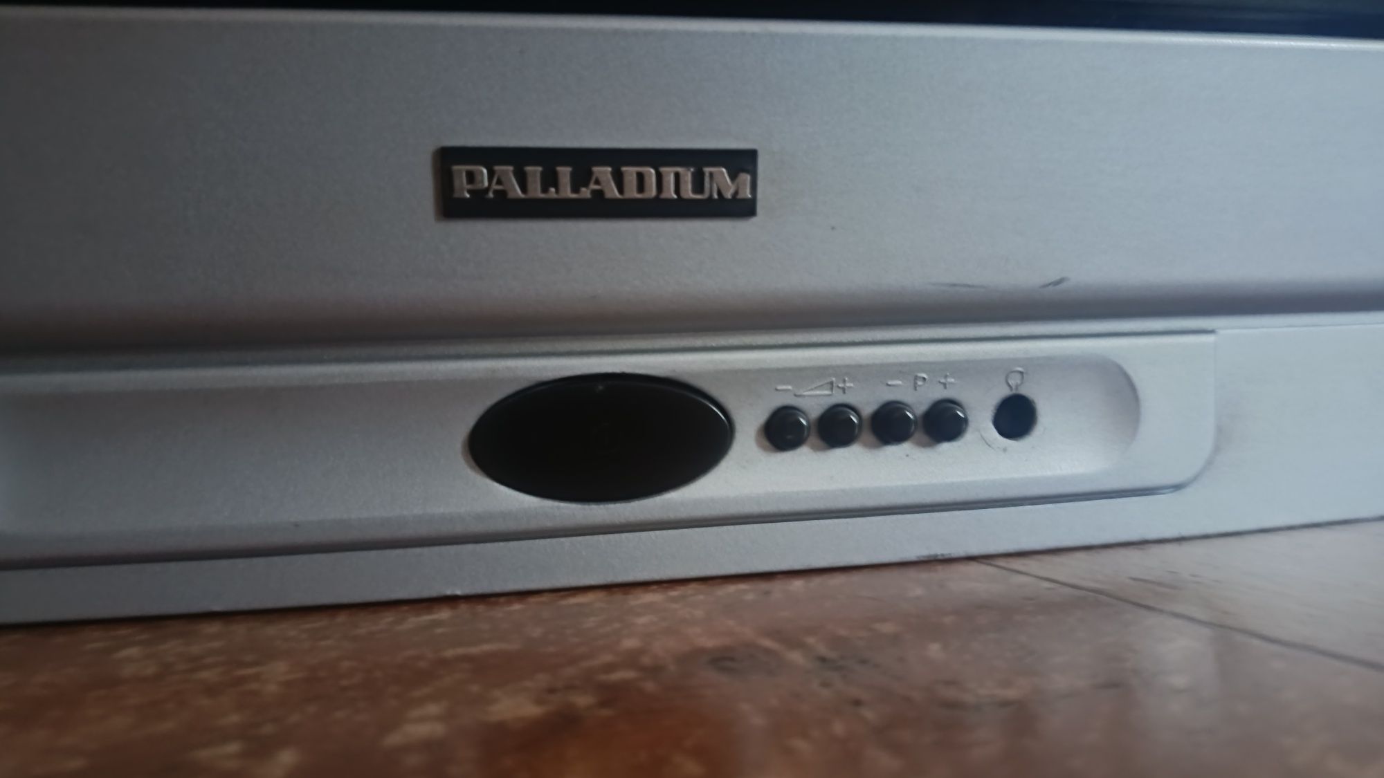 телевізор PALLADIUM 17.1 VDS