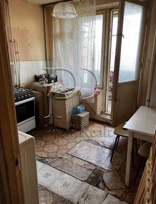 Продаж 1к квартири на Ратушного, 27. Соломʼянка, центр