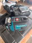 Laser Makita SK 106D krzyzowy