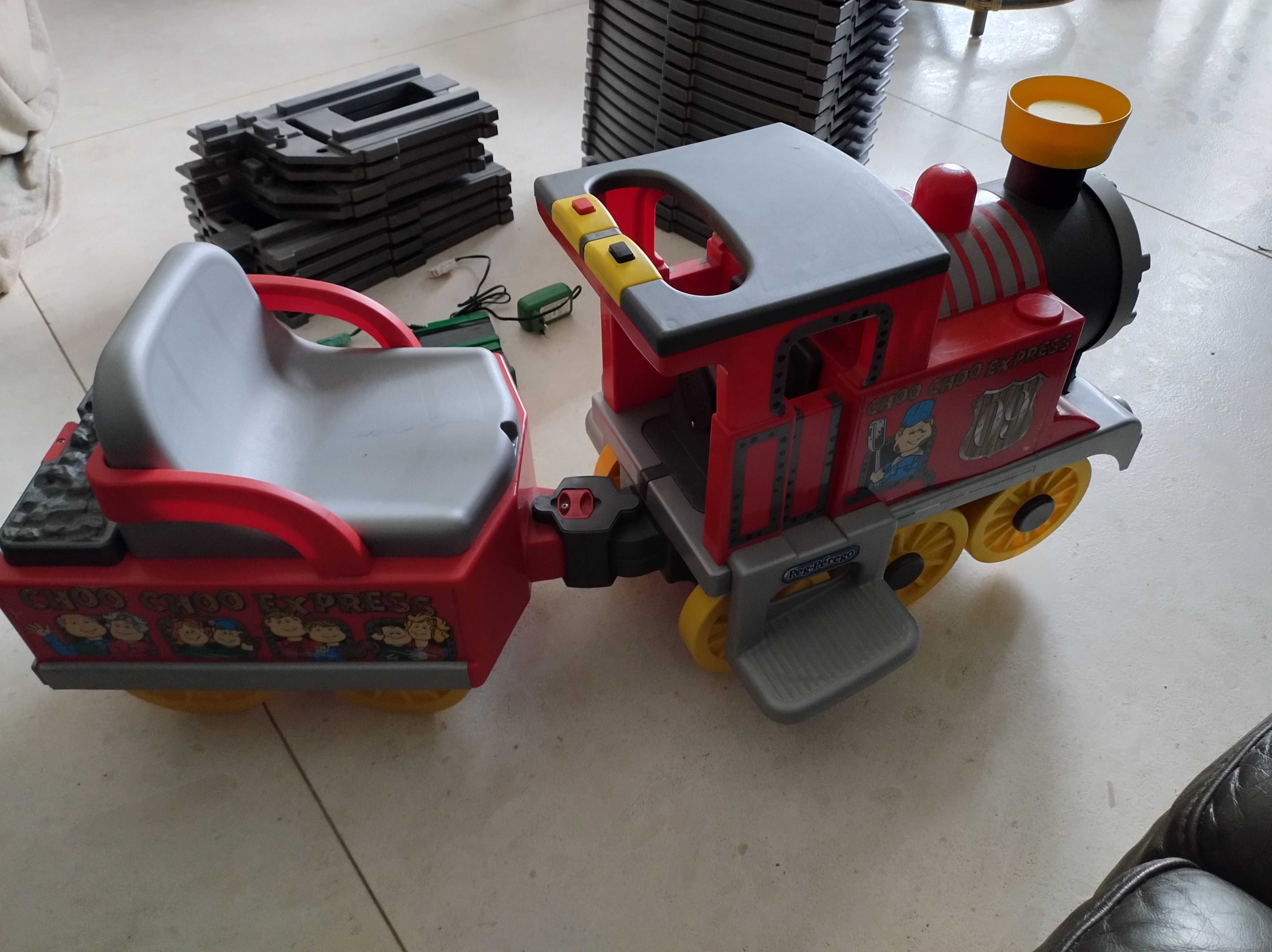 PEG PEREGO Kolejka NA Akumulator CHOO CHOO Expres