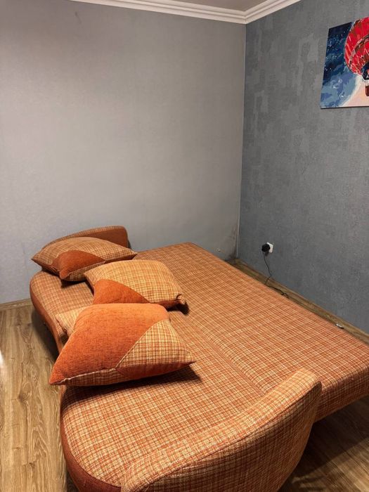 Диван-ліжко розкладний