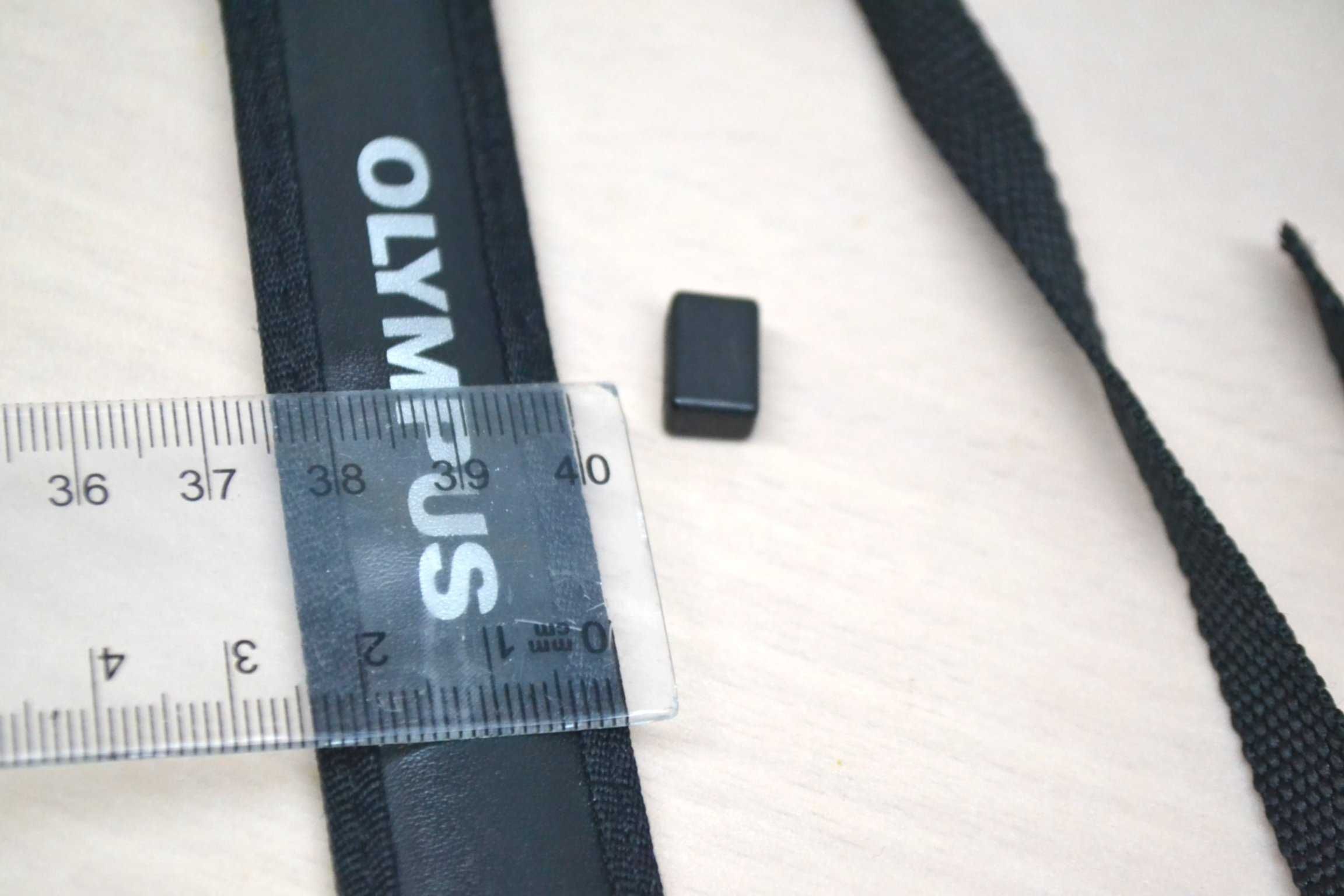 oryginalny pasek OLYMPUS do aparatu lustrzanki uni oryginał ładny