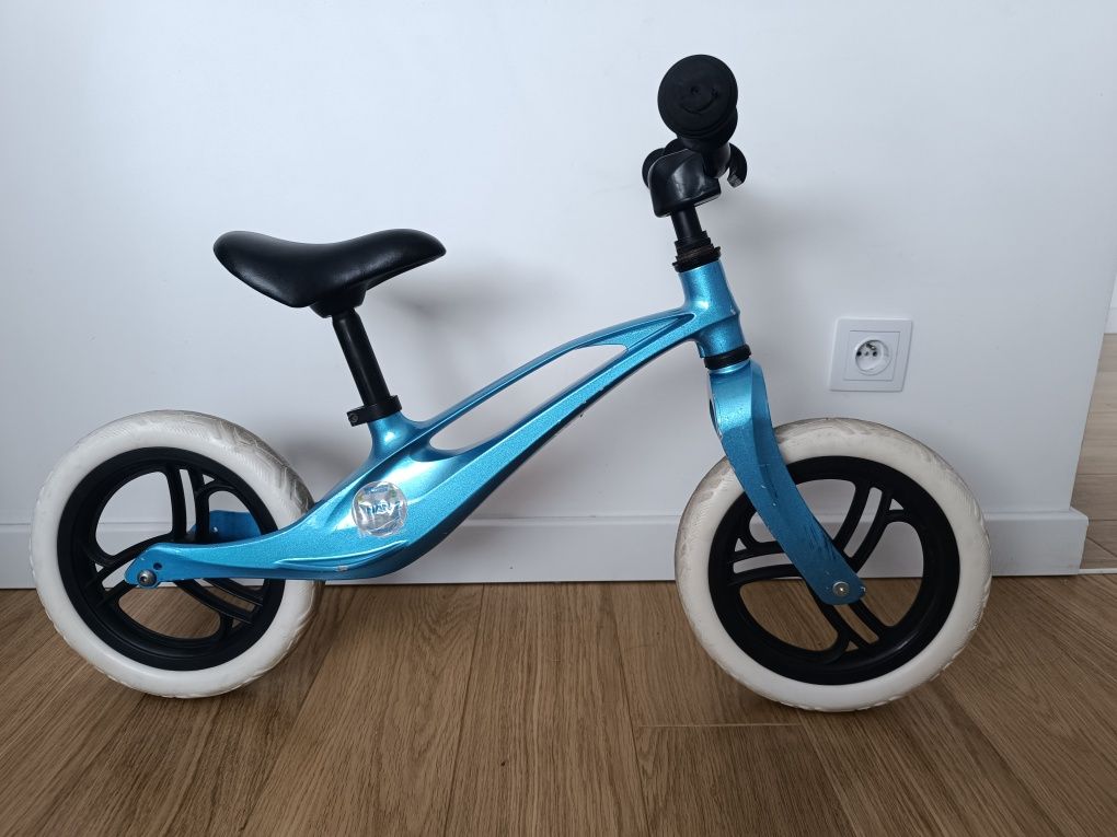 Rowerek biegowy Lionelo blue sky