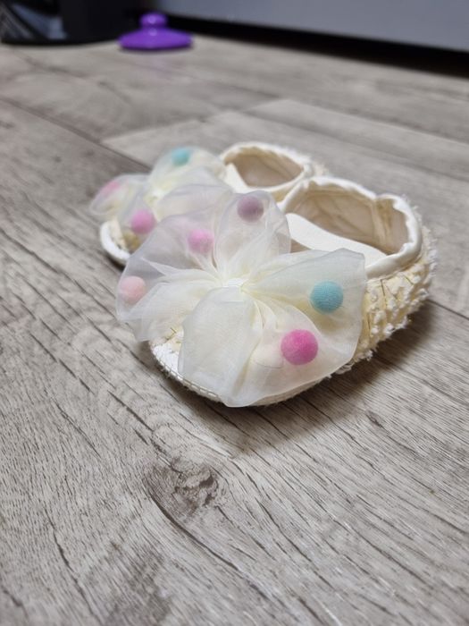 Перше взуття,  пінетки