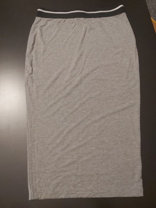 Szara ołówkowa spódnica z wiskozy United colors of benetton S/36 M/38