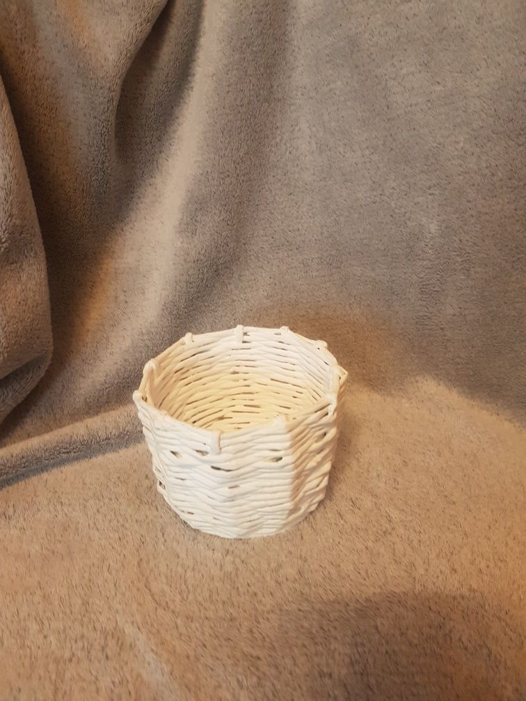 Rękodzieło  Koszyk z wikliny papierowej/zestaw prezentowy