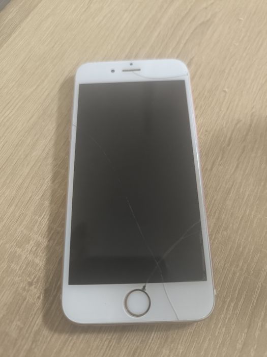 iPhone 6s на запчастини