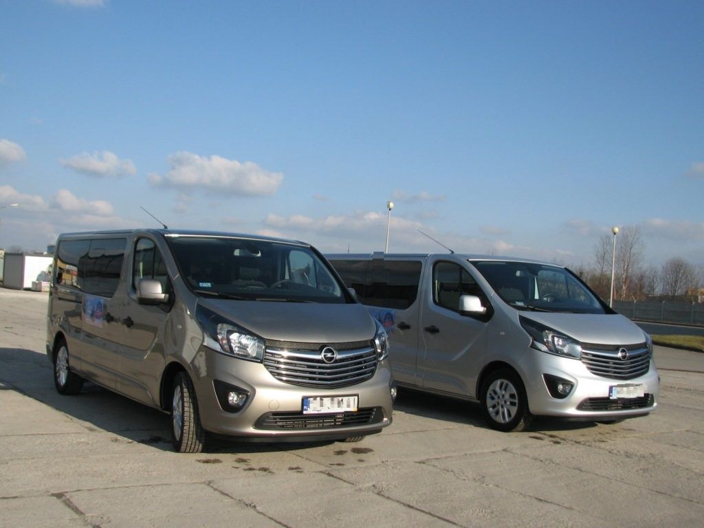 Wynajem busów 9-23 os autobusów i autokarow wraz z kierowcą