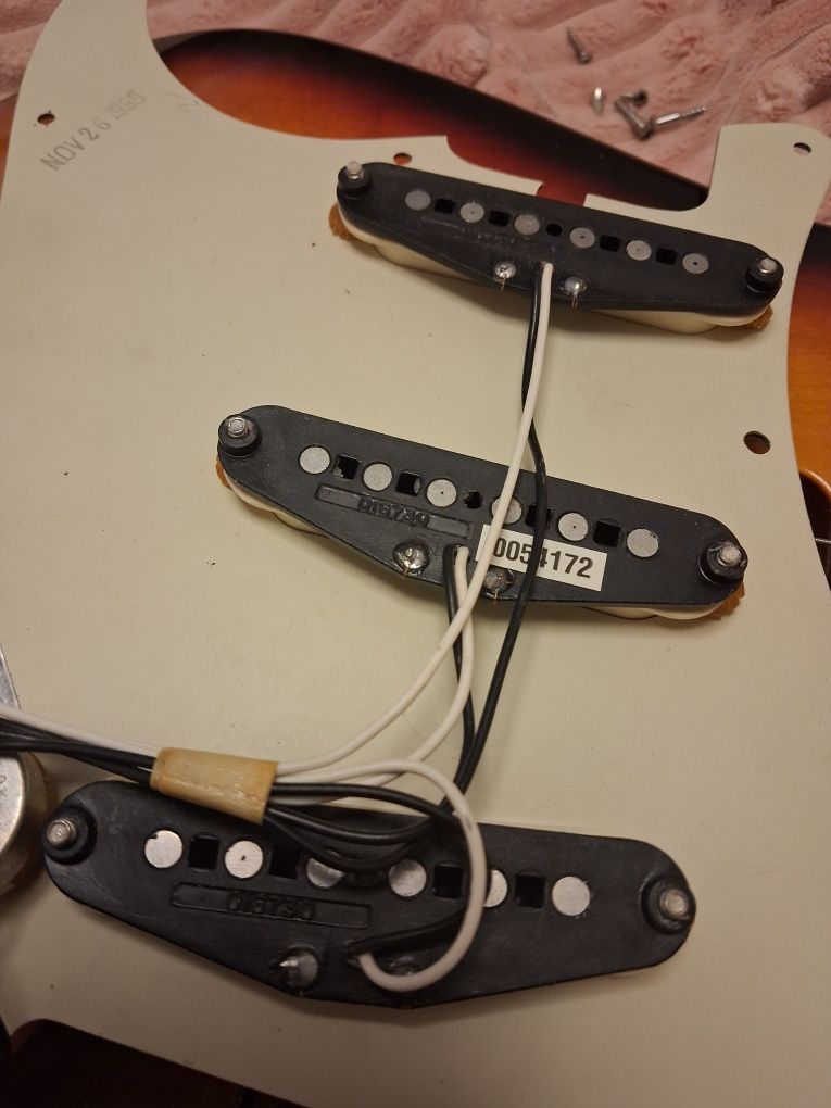 Электрогитара Fender Stratocaster MIM