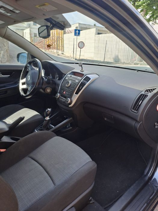 Kia Ceed 2010 - Gasolina
