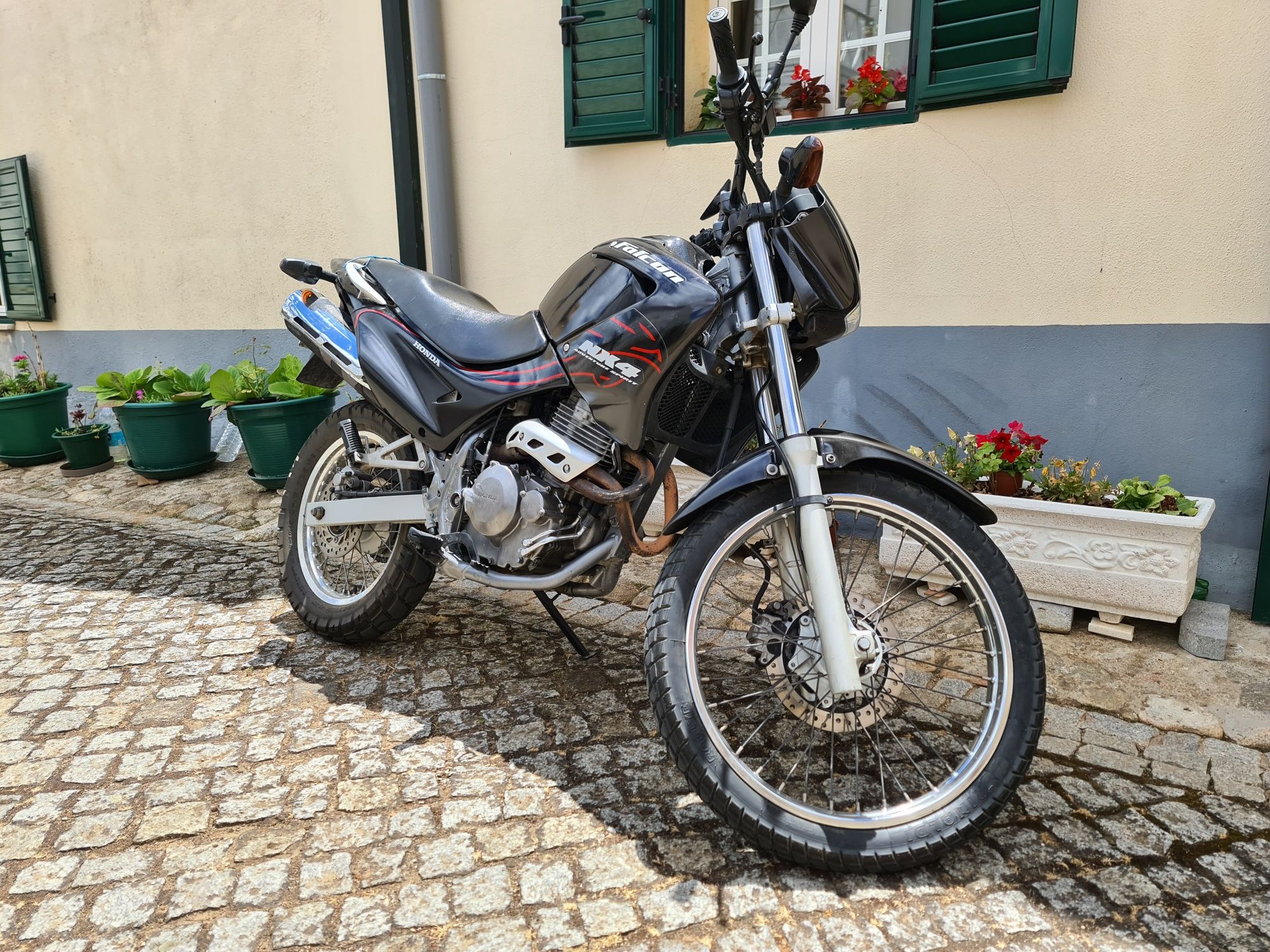 Vendo Mota Honda 400