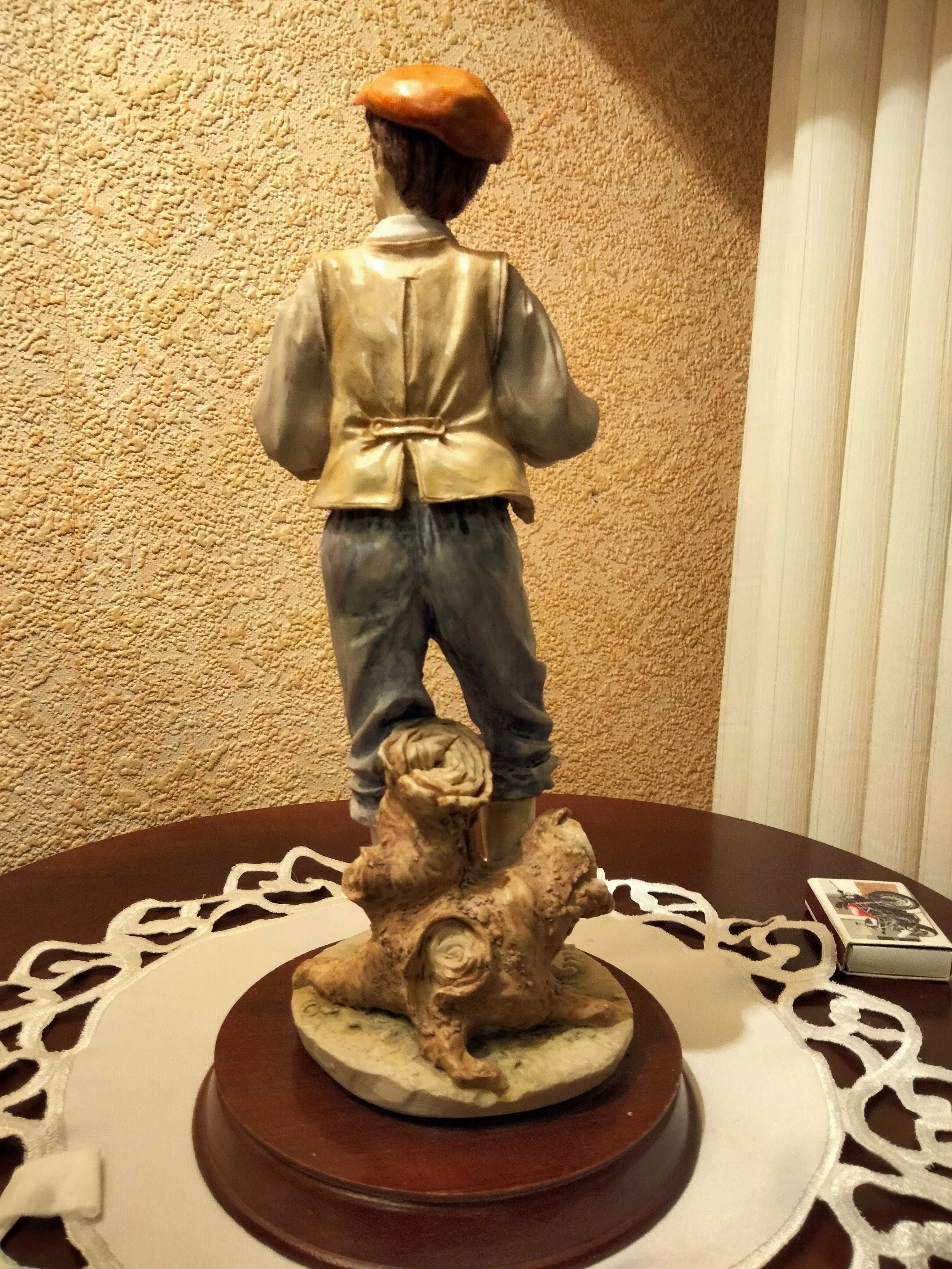 Duża figura Leonardo Chłopiec z owieczką