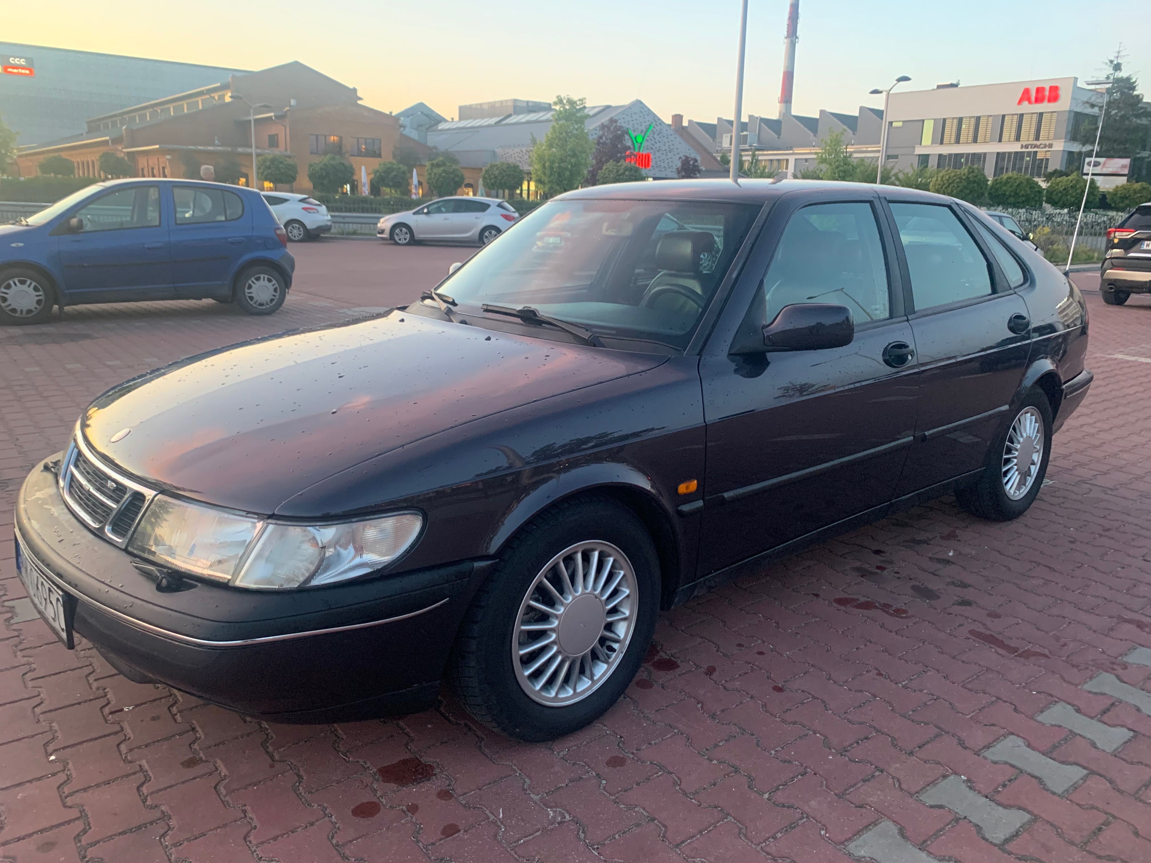 Saab 900 SE II 2.5 V6 Automat Skóry Czarna podsufitka