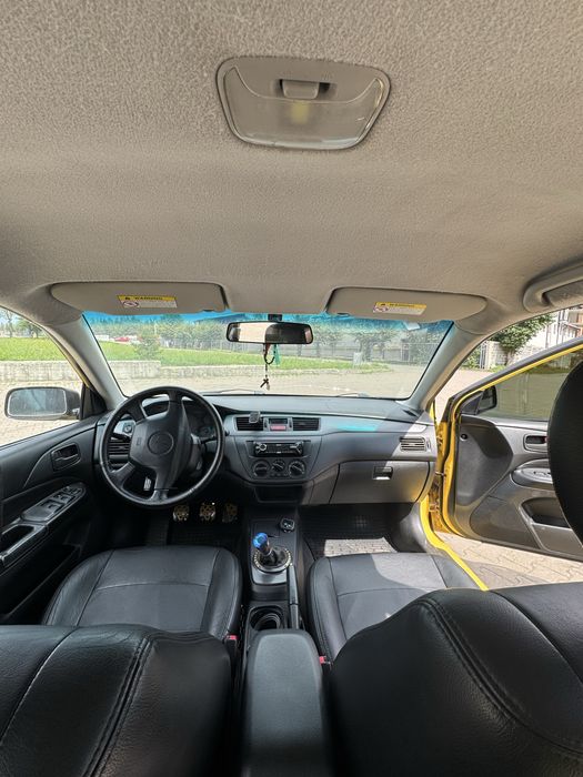 Продам Mitsubishi Lancer 2002