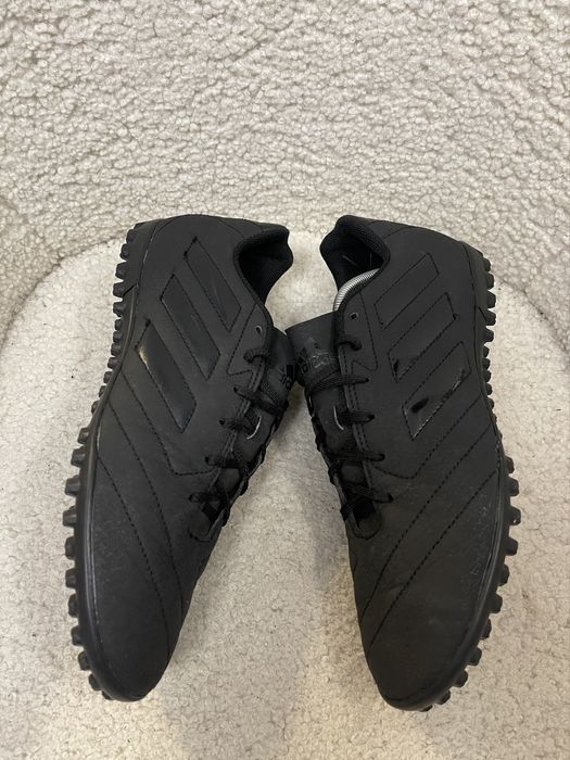 Сороконіжки сороконожки футзалки  кросівки Adidas 44р