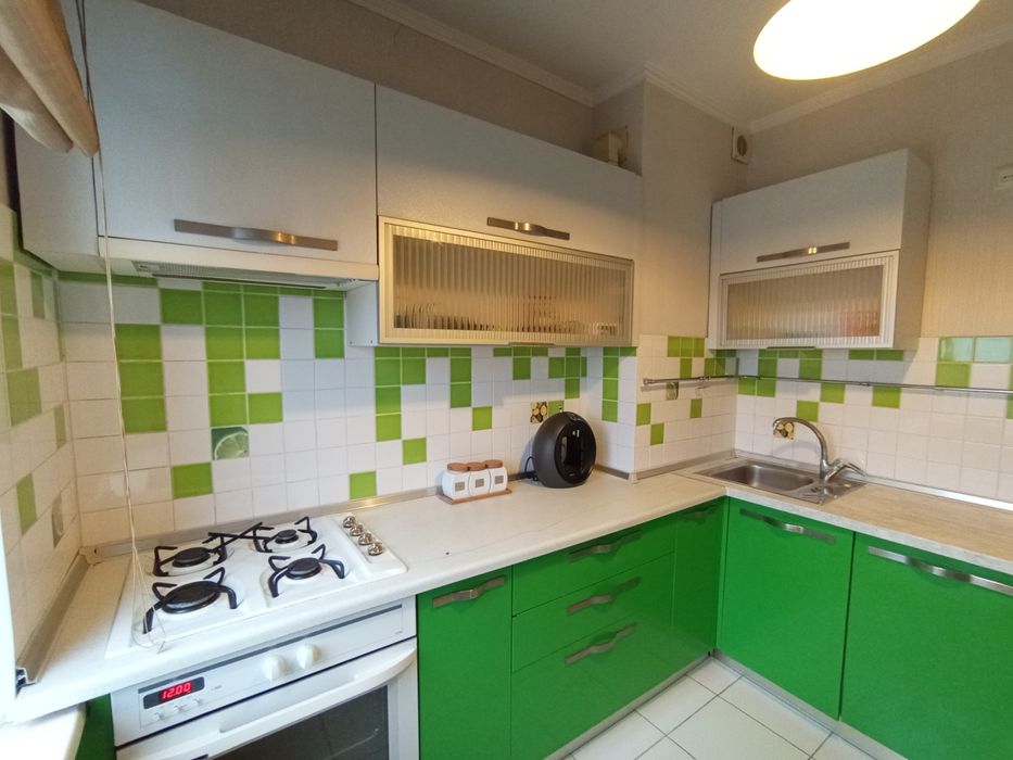 Здам в довгострокову оренду 2-х к.квартиру на Семена Палія.