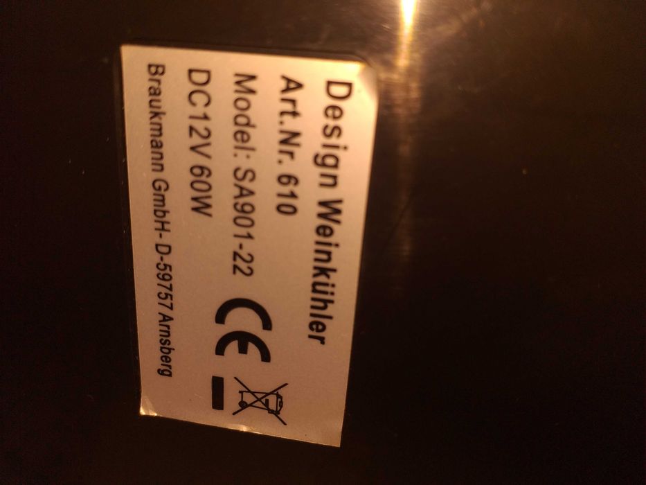 Refrigerador de  Vinho  para mesa  CASO