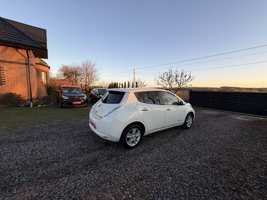 Nissan Leaf 2012