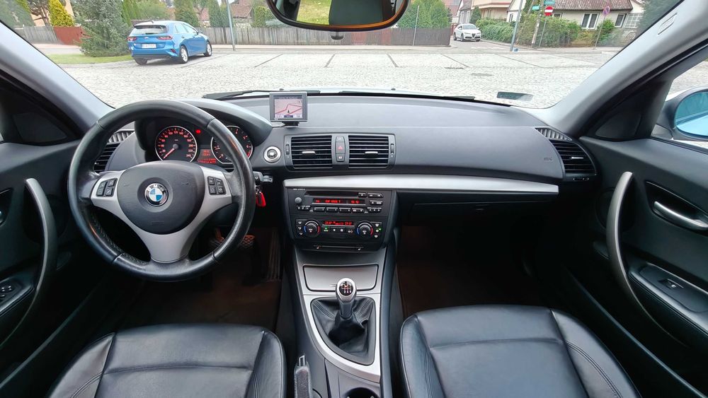 BMW 1 E87 2.0i benzyna 150km przebieg 170tyś oryginalny