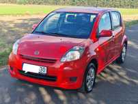 Daihatsu Sirion benzyna