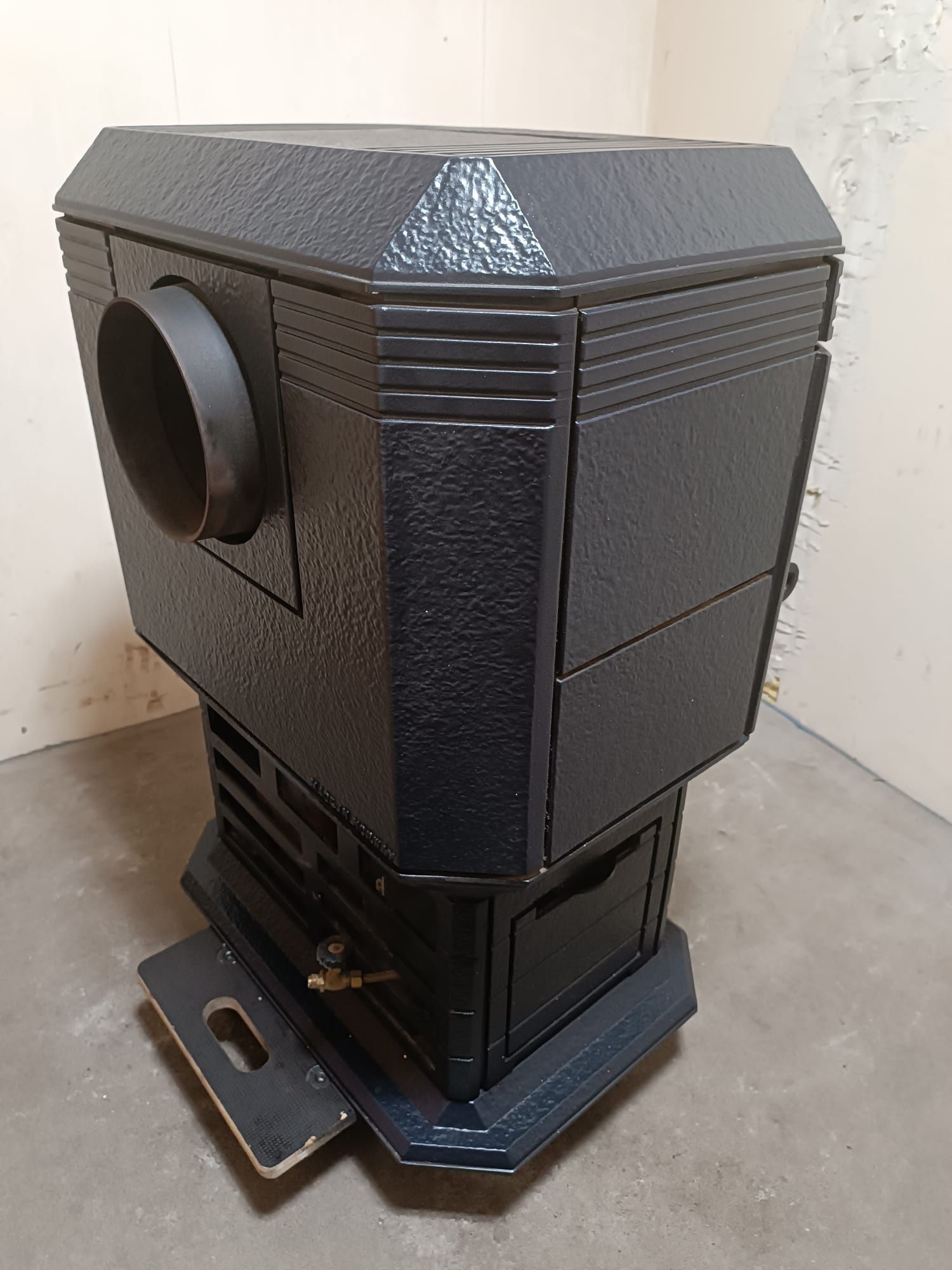 Jotul Betha kominek żeliwny koza piec