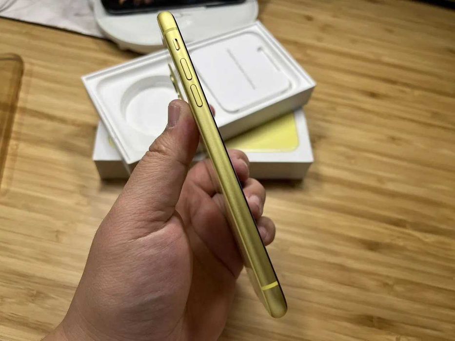 iPhone 11 Yellow