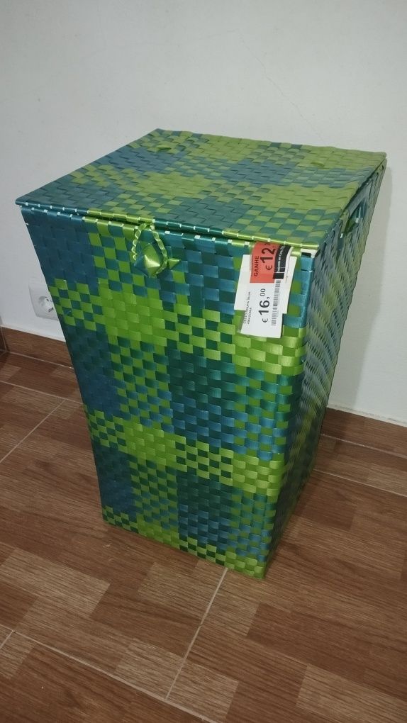 Cesto de roupa Verde