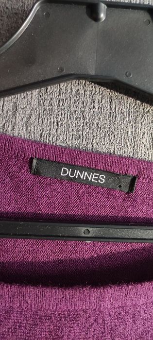 Sweterek ala nietoperz , Dunnes