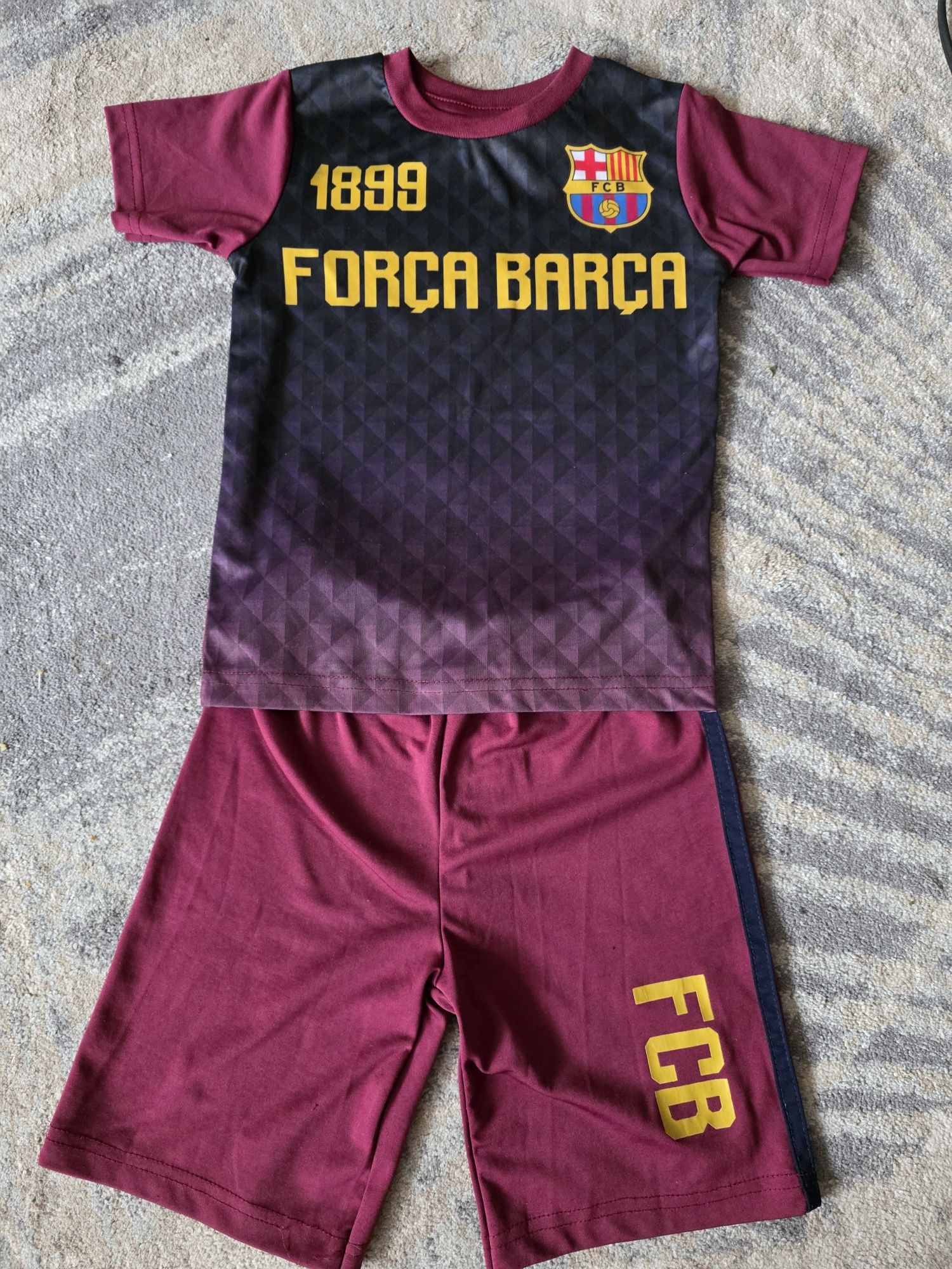 Komplet FC Barcelona do piłki nożnej 116 cm