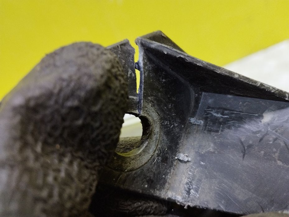 Фара ліва Рено Трафік 3 Опель Віваро левая фари Tafic Vivaro