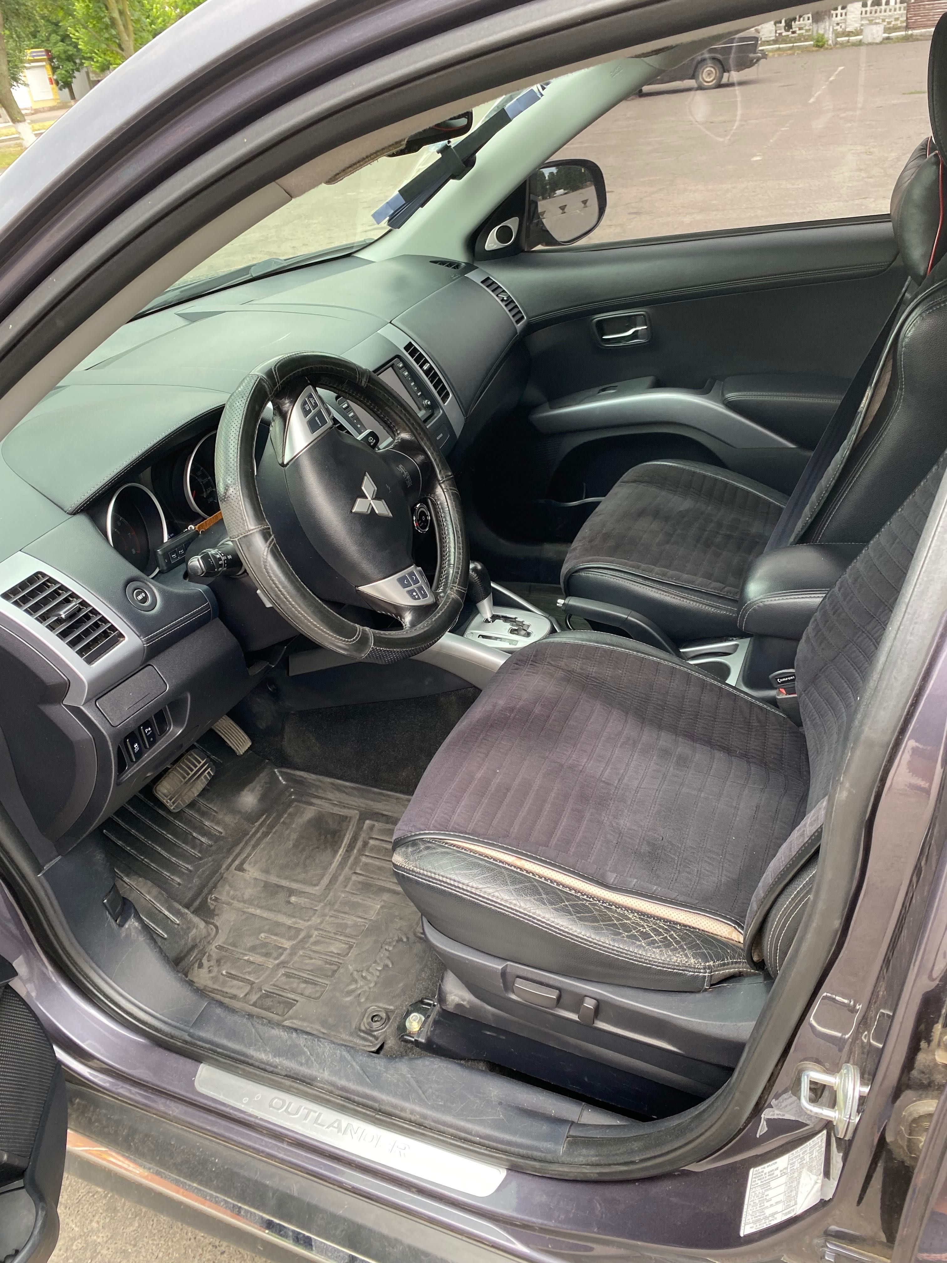 Продам Mitsubishi Outlender  XL