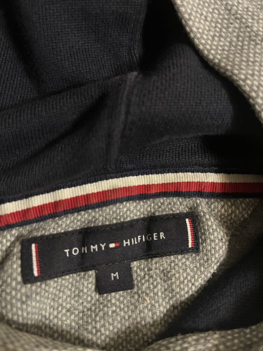 Худі Tommy Hilfiger.