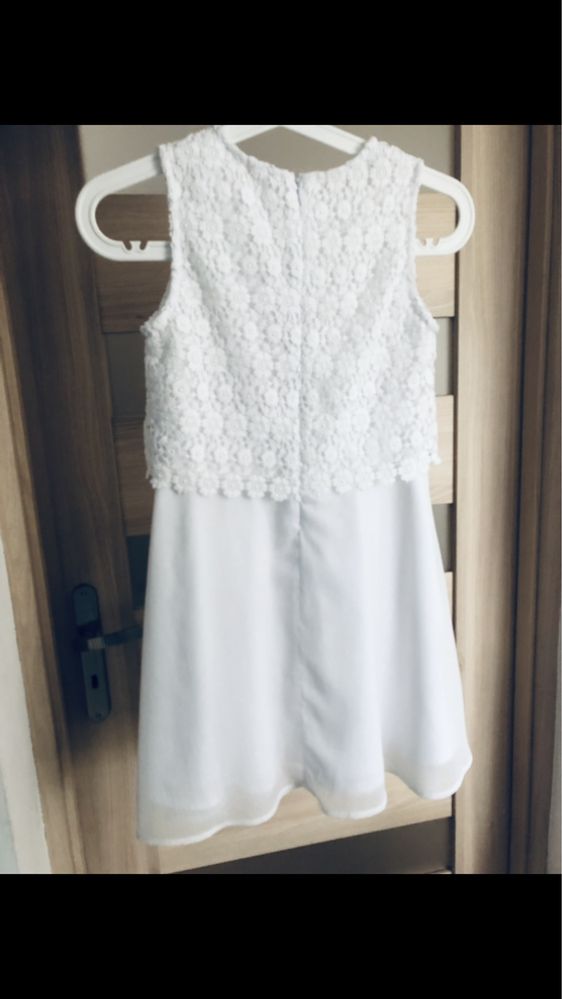 Wlegancka sukienka cocodrillo elegant  roz 140