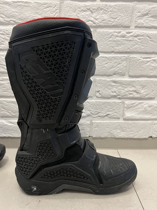Buty LEATT 5.5 flexlock