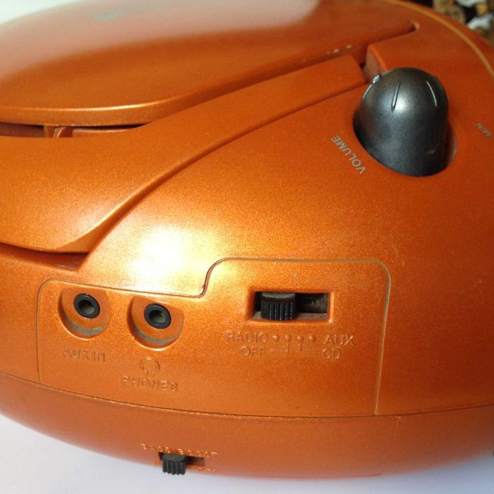 Vitek Магнитола (CD-MP3) VT-3952 OG (полурабочая) радио CD плеер Витэк