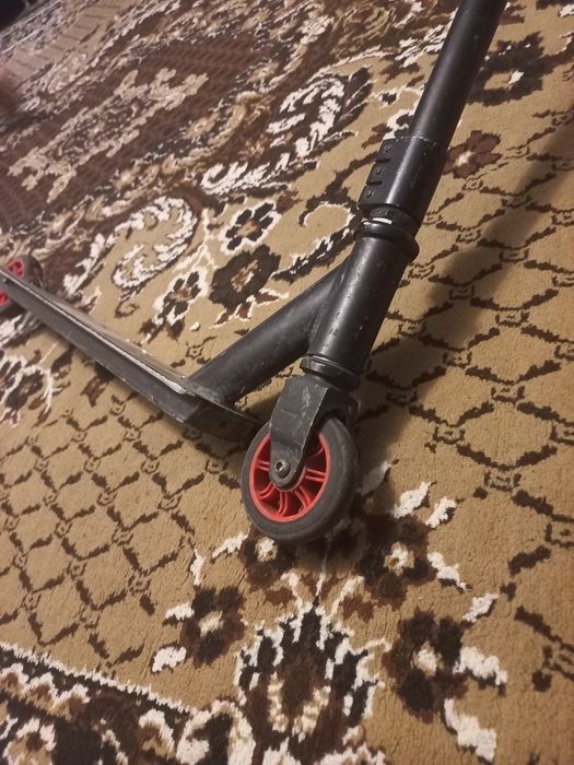 Два самокати трюкові за 200грн