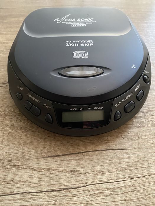 Портативний CD - плеєр Vega Sonik