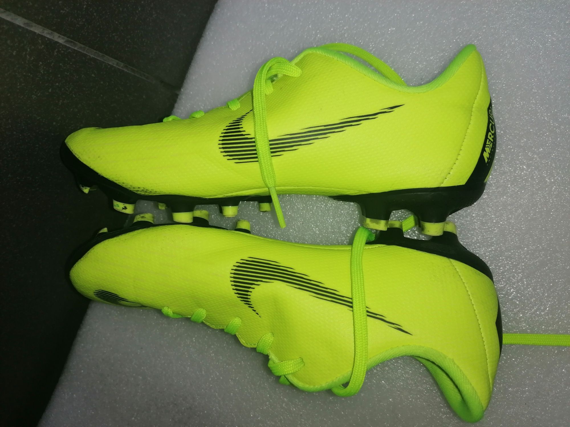 Korki Nike Mercurial 30 rozm.