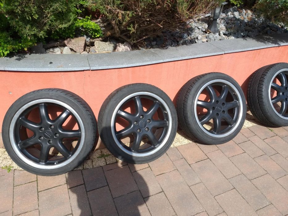 Komplet kół z oponami letnimi Audi 225/40R18