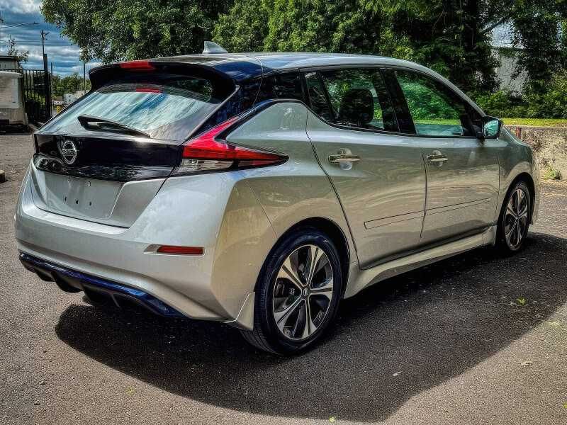 2018 Nissan LEAF SL
