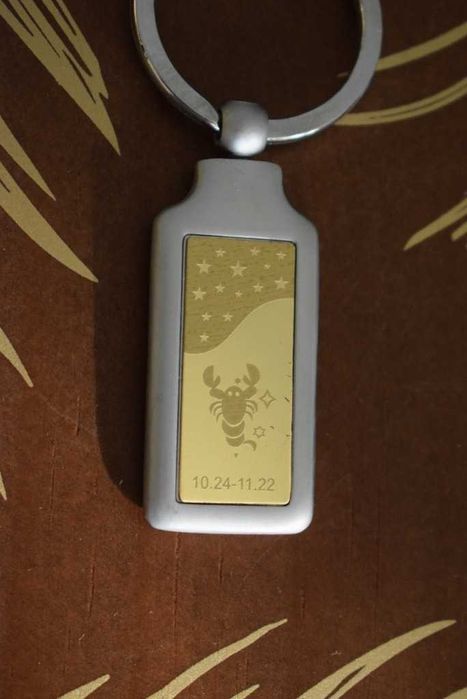 Solidny breloczek zodiakalny - Rak