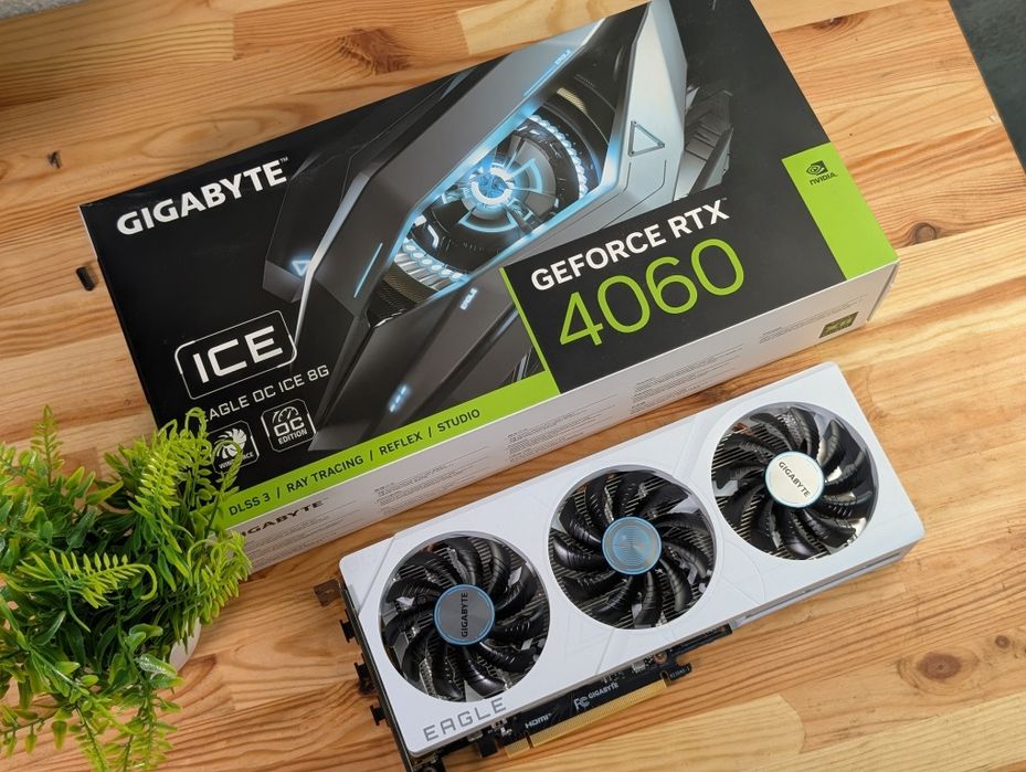 Як нова! GIGABYTE EAGLE OC ICE RTX 4060 8GB (GDDR6)  Гарантія