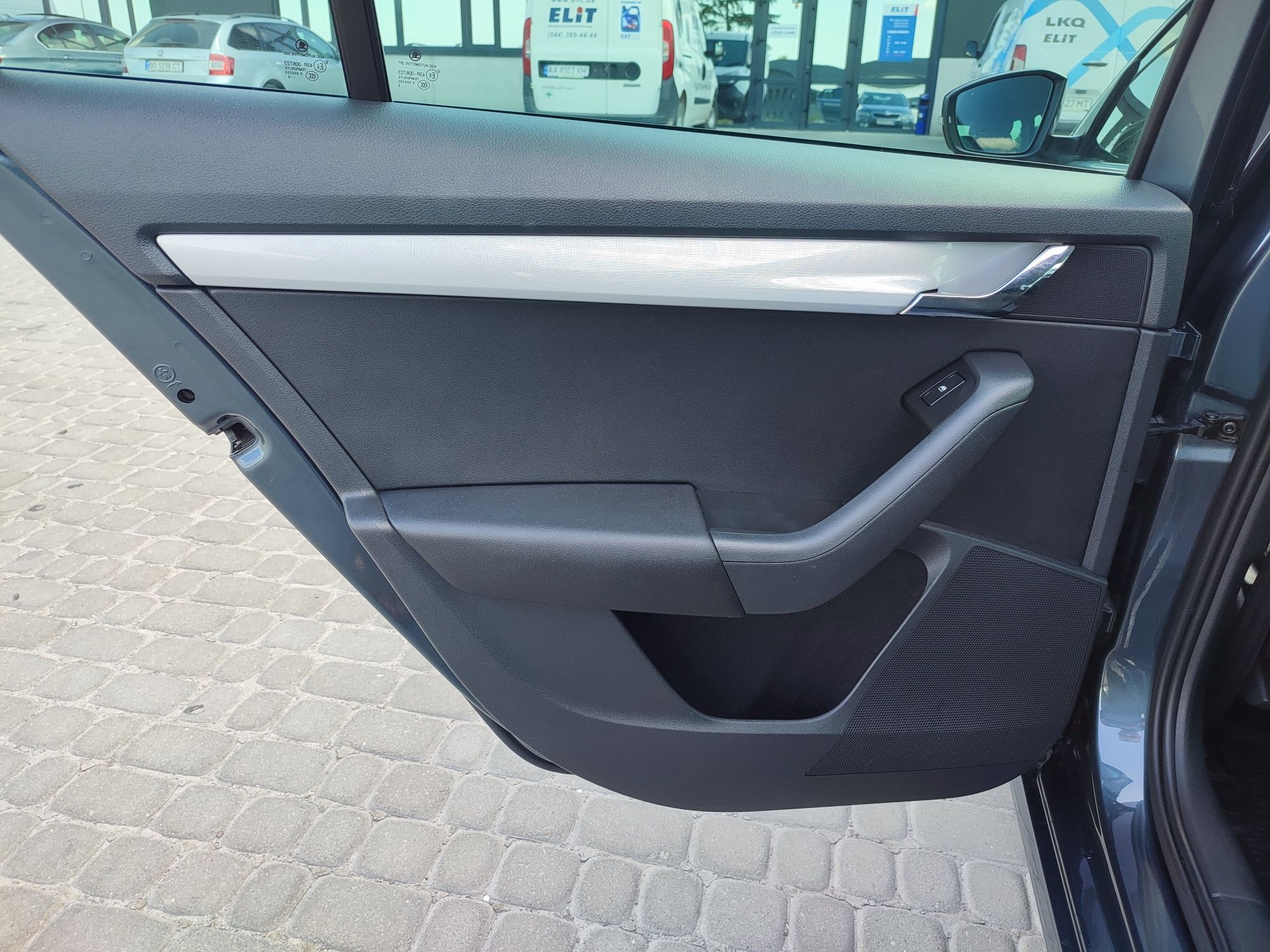 Skoda Octavia A7 2015 1.6 DSG