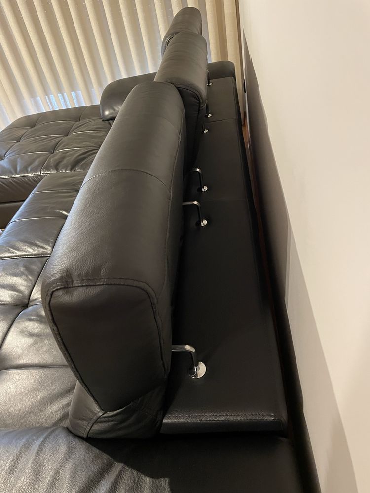 Sofa preto em pele