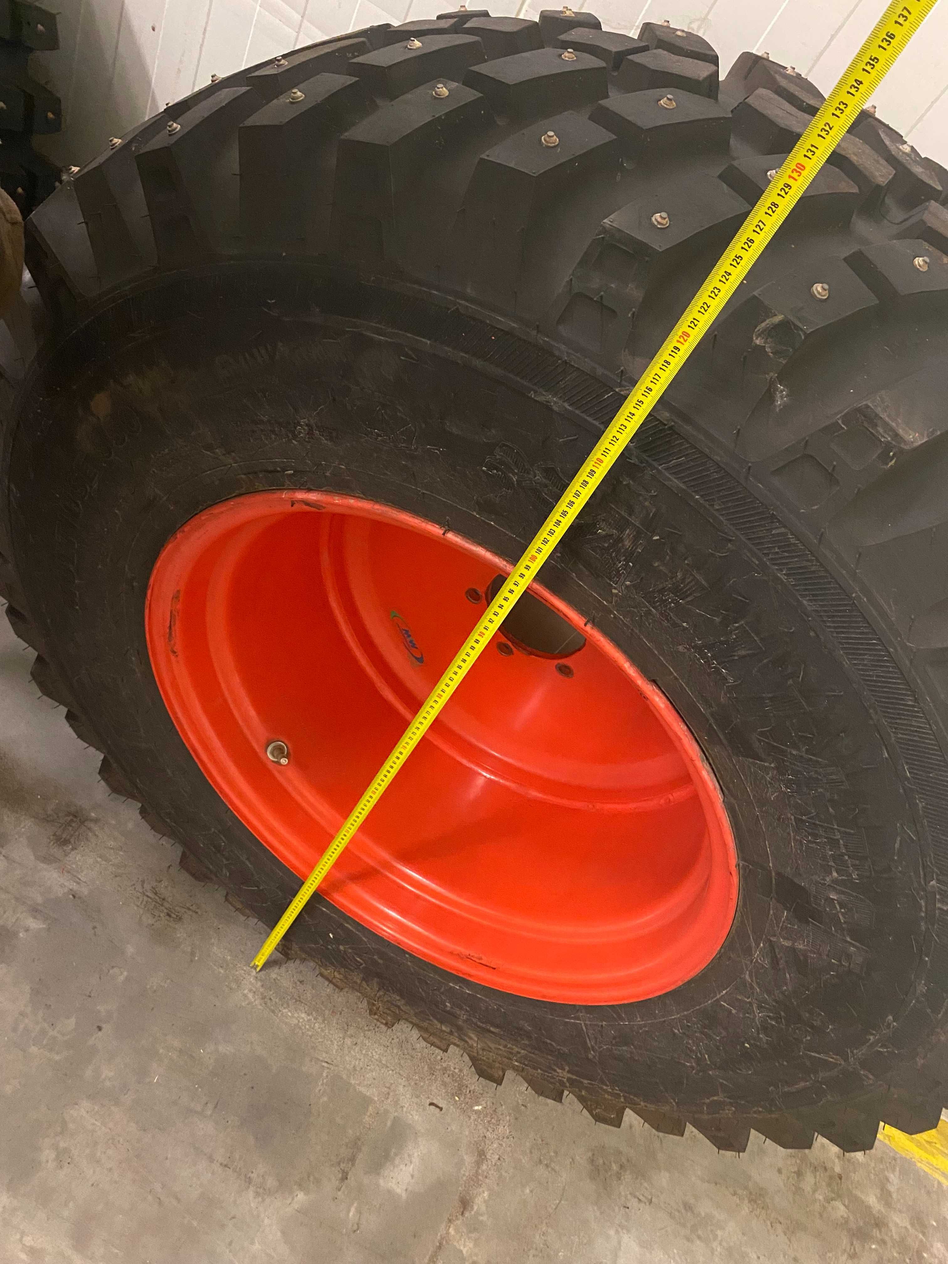 Felgi z oponami trawiastymi(G2) 2x460/70/24,2x305/70/16,5 Kioti Kubota